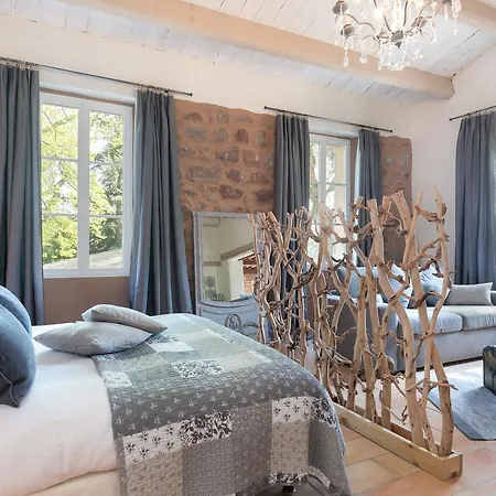 Chateau Des Bertrands Villa Le Cannet-des-Maures